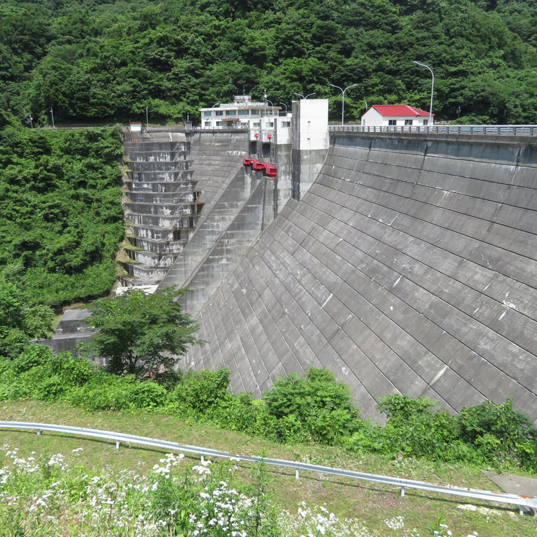 岩見ダム